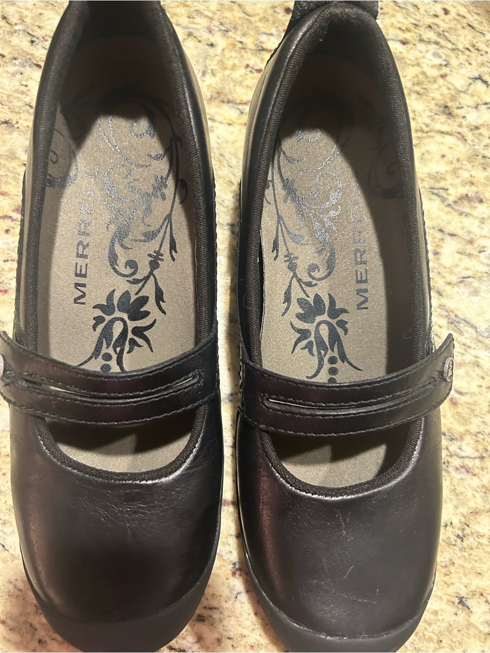 MERRELL Plaza Bandeau adjustable strap Mary Jane leather shoes. size 7. NWOB